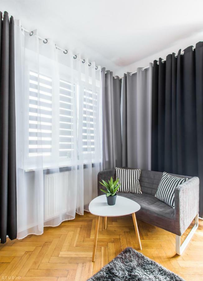 Clicktheflat Apartment Chmielna 7 Varsó Kültér fotó